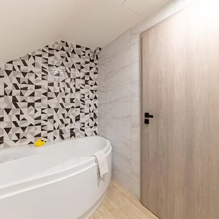 No 212 Gæstehus 3*